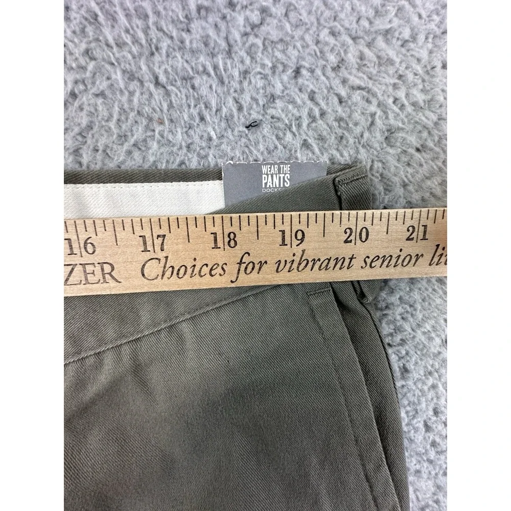Dockers D2 Signature Khaki Pants 40x30 Olive Flat Straight Fit NWT